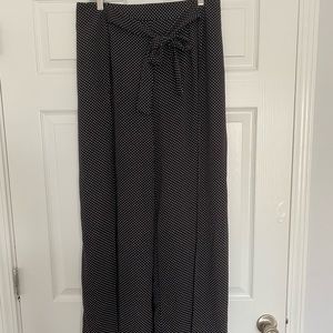 Wide leg pants